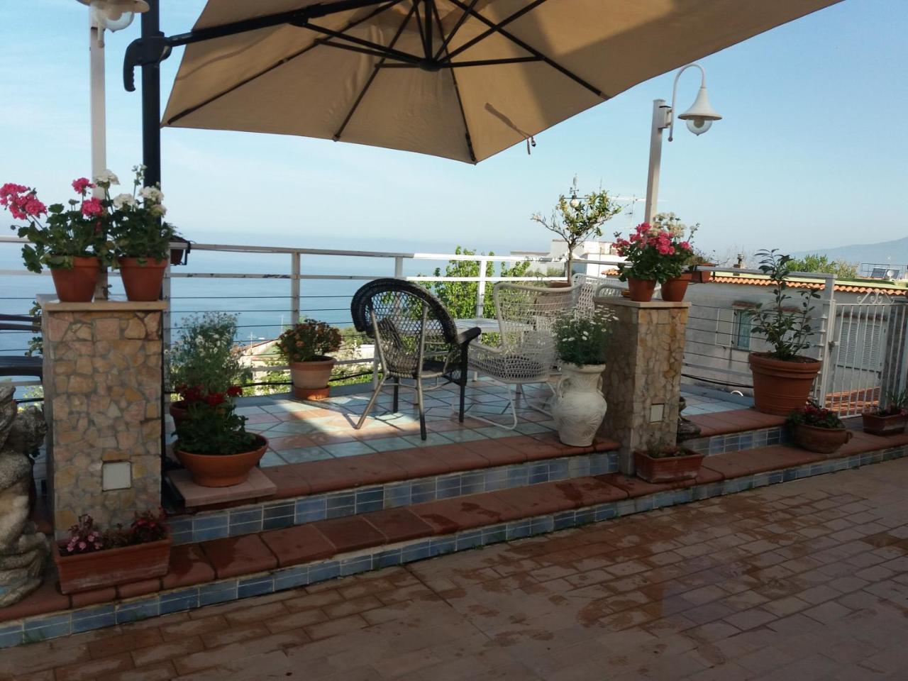 Garden On The Sea Bed and Breakfast Vico Equense Eksteriør billede