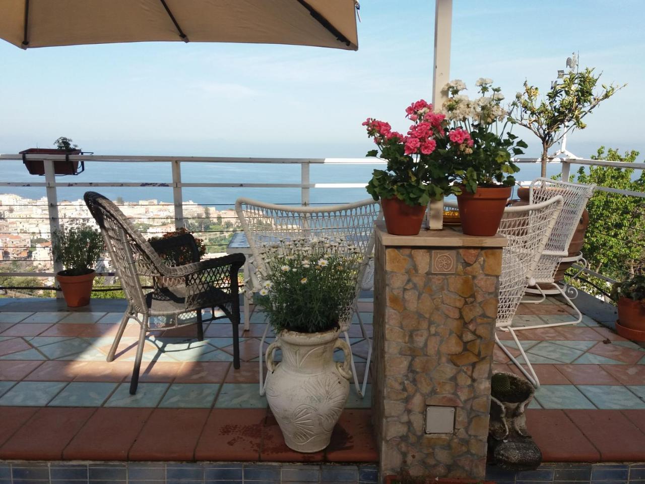 Garden On The Sea Bed and Breakfast Vico Equense Eksteriør billede