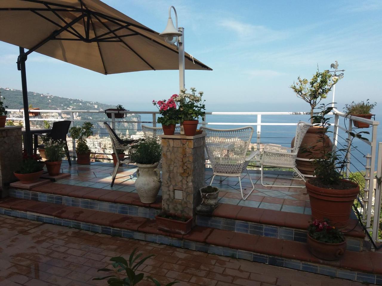 Garden On The Sea Bed and Breakfast Vico Equense Eksteriør billede